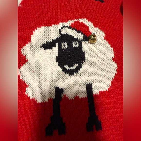 Women’s holiday sweater.  Size large. - Picture 4 of 5
